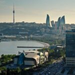 Paisaje de una región montañosa de Azerbaiyán, destino emergente en la nueva ruta de clústeres turísticos