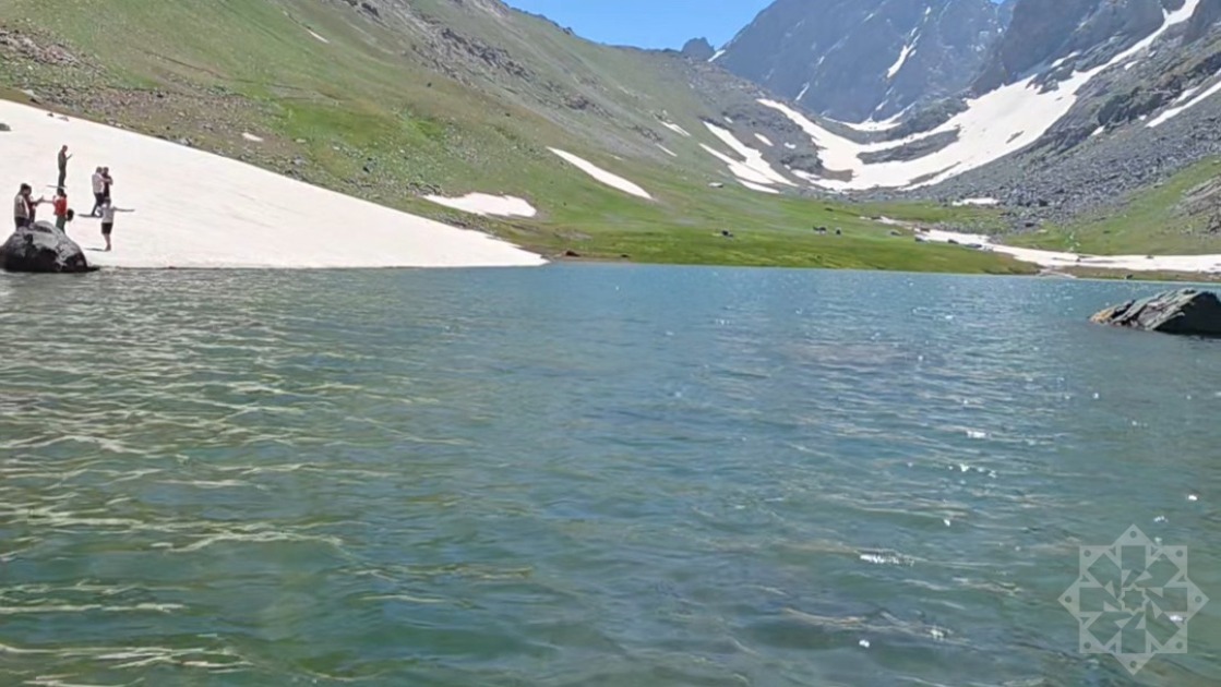 Lago Goygol, Ordubad, Azerbaiyán