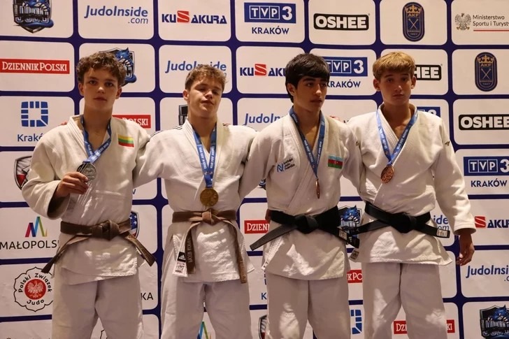 Judocas de Azerbaiyán en un torneo internacional en Polonia