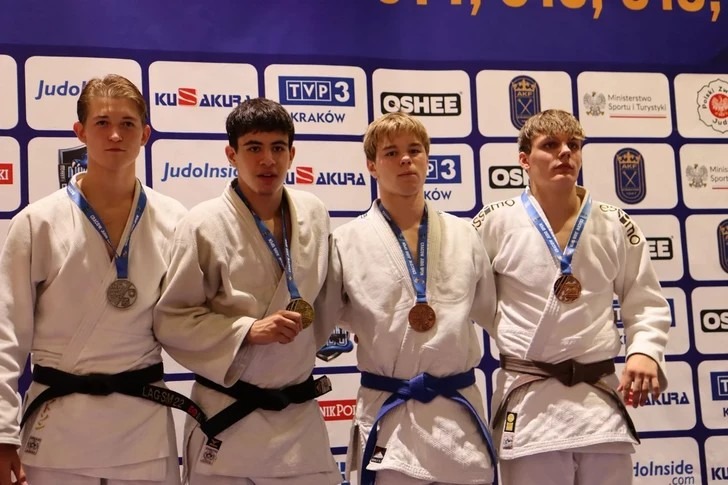 Judocas de Azerbaiyán en un torneo internacional en Polonia