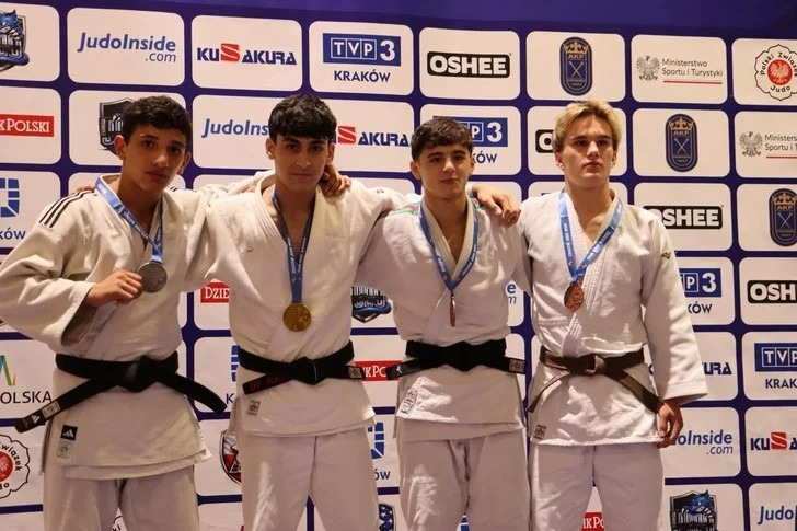 Judocas de Azerbaiyán en un torneo internacional en Polonia