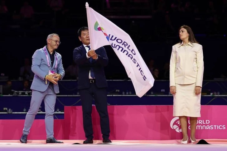 Delegación de Azerbaiyán recibe la sede del Mundial 2027