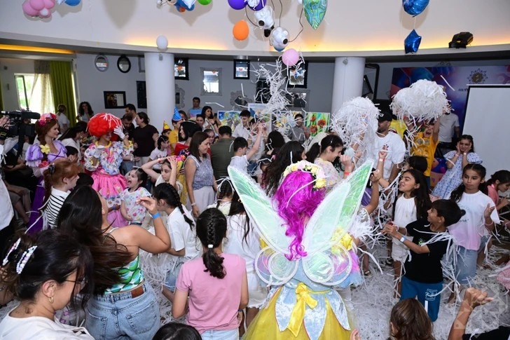 Actividad infantil del Fondo Heydar Aliyev