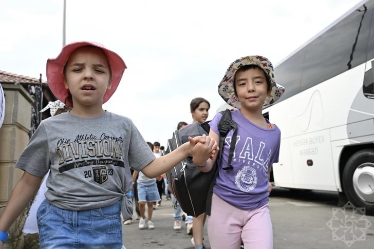 Actividad infantil del Fondo Heydar Aliyev