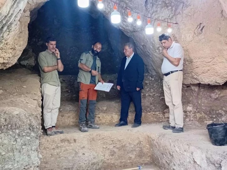 Excavaciones arqueológicas en la cueva de Azikh, Azerbaiyán