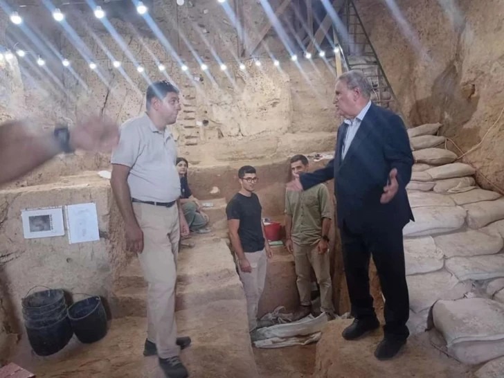 Excavaciones arqueológicas en la cueva de Azikh, Azerbaiyán